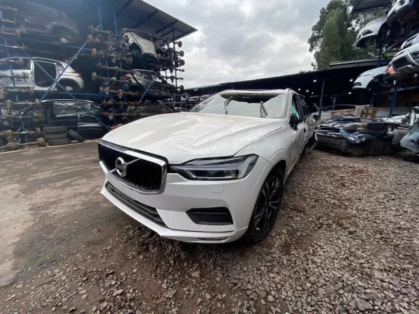 Sucata Volvo Xc60 2.0 Momentum 2018 Gasolina 254 Cvs - Image 2