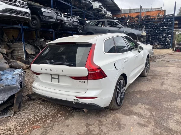 Sucata Volvo Xc60 2.0 Momentum 2018 Gasolina 254 Cvs - Image 3